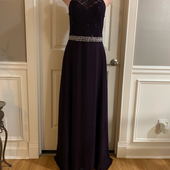 Women junior purple lace top halter maxi dress size (S) sleeveless zipper back - Picture 2 of 11